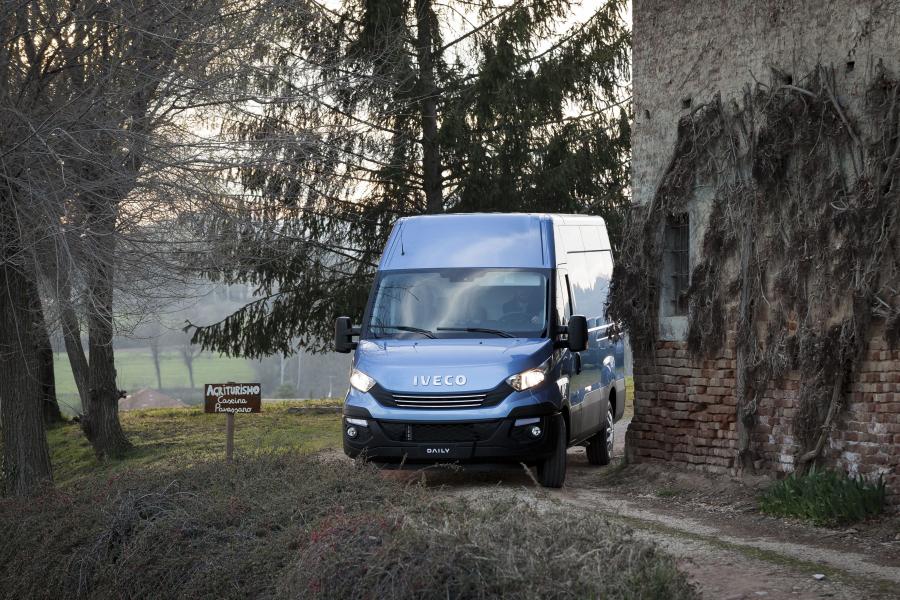  Iveco Daily Van 2016 года  (фото 4 из 30)